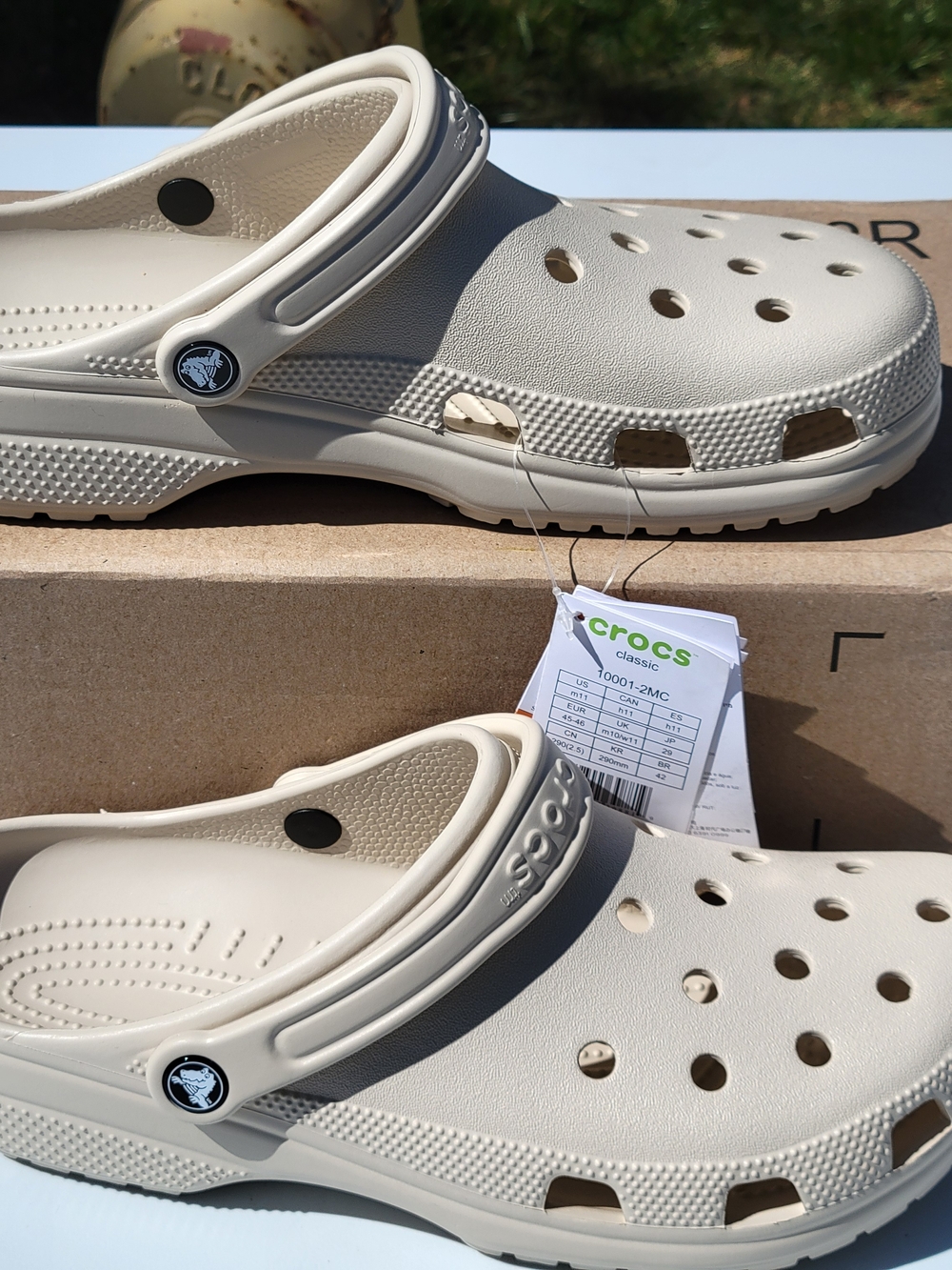 MENS 11 CROCS CLASSIC CLOG – BONE – NEW IN BAG - Picture 3 of 7